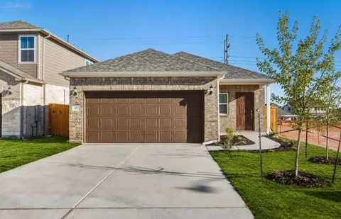 472 Tailwind Dr, Kyle, TX 78640