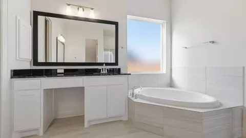 Bath - 16700 Flatlands Way, Celina, TX 75009 photo 4 of 10