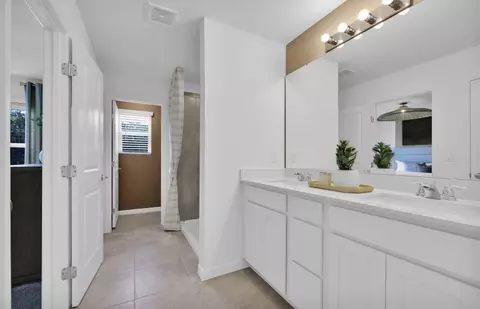 Entry Way - 10122 Deep Pine Ct, Jacksonville, FL 32221 photo 6 of 7