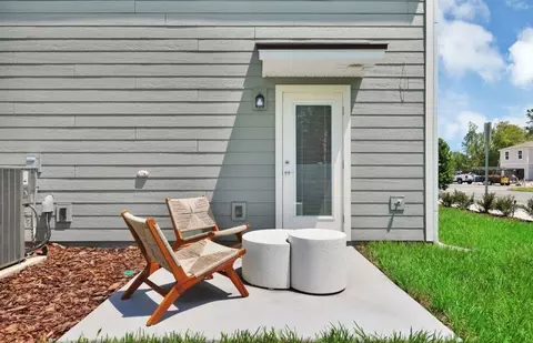 Exterior - 10122 Deep Pine Ct, Jacksonville, FL 32221 photo 2 of 6
