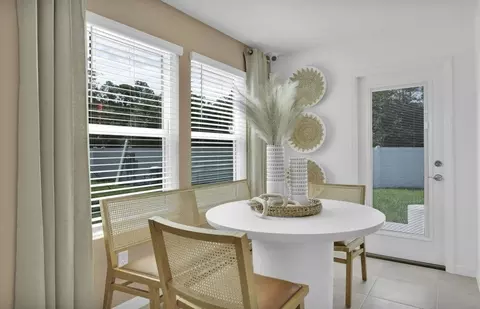 Dining - 10122 Deep Pine Ct, Jacksonville, FL 32221 photo 1 of 1