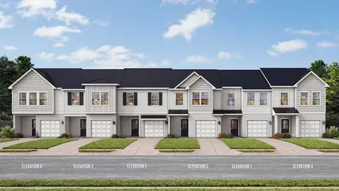 6860 Holcombe Down Dr, Zephyrhills, FL 33541