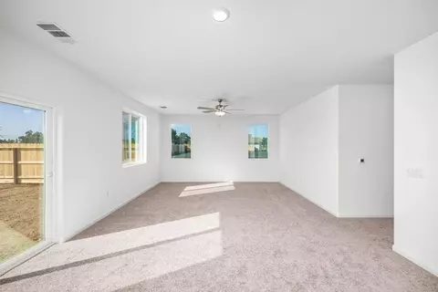Living - 2148 Rick Dr, Linda, CA 95901 photo 2 of 2