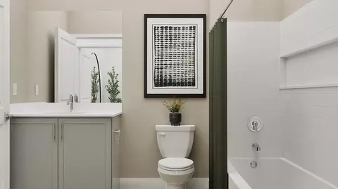 Bath - 800 Paitakis Ln, Ripon, CA 95366 photo 2 of 3