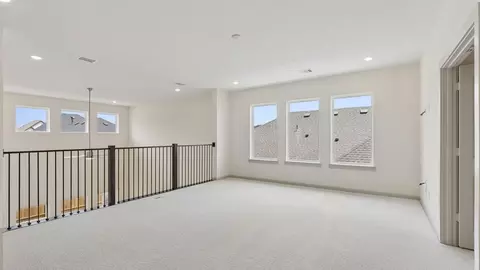 Living - 15734 Split Bark Ln, Frisco, TX 75033 photo 4 of 5
