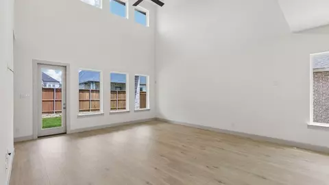 Living - 15734 Split Bark Ln, Frisco, TX 75033 photo 2 of 5