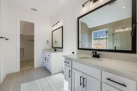 Bath - 4805 Triadic Ln, Prosper, TX 75078 photo 1 of 12