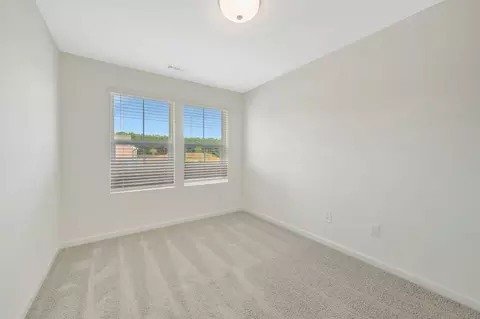 Bedroom - 5024 Silver Brook Rd, Durham, NC 27703 photo 4 of 5