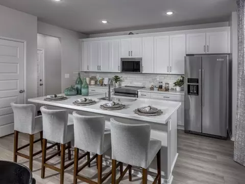 Kitchen - 2014 Bergamot St, Redlands, CA 92374 photo 1 of 2