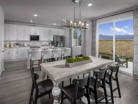 Dining - 2014 Bergamot St, Redlands, CA 92374 photo 1 of 1