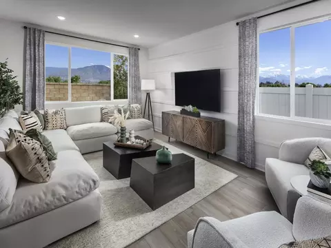 Living - 2014 Bergamot St, Redlands, CA 92374 photo 2 of 3
