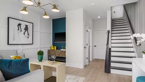 Entry Way - 116 Glass Ln, Baltimore, MD 21230 photo 2 of 4