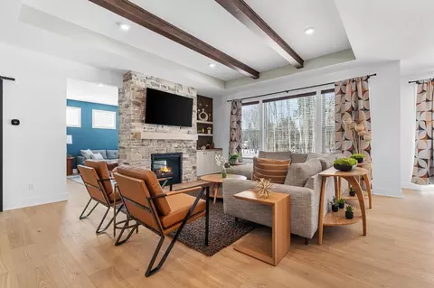 Living - 14054 Ambrosia Ave, Dewitt, MI 48820 photo 5 of 9