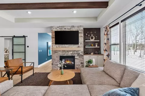 Living - 14054 Ambrosia Ave, Dewitt, MI 48820 photo 6 of 9