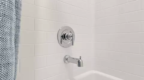 Bath - 8601 Pamplona Ln, Shafter, CA 93263 photo 5 of 5