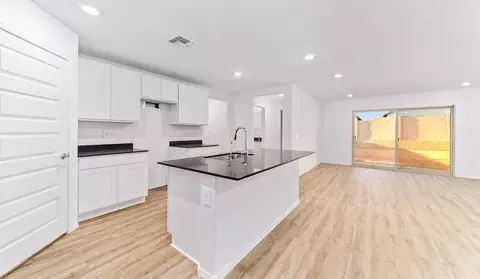 Kitchen - 12301 E Morris Carson Dr, Vail, AZ 85641 photo 5 of 9