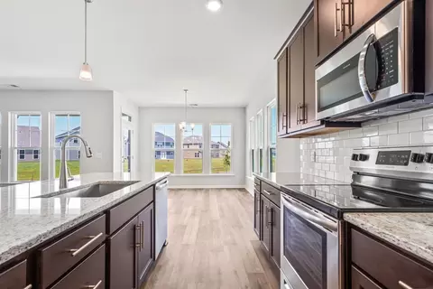 Kitchen - 94 Brook Dr, Brunswick, GA 31525 photo 5 of 5