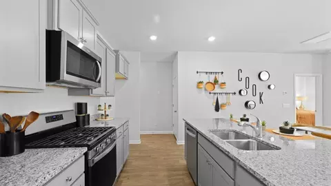 Kitchen - 314 Sweetspire St, Moncks Corner, SC 29461 photo 3 of 10