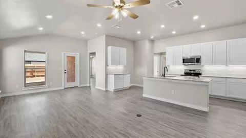 8318 26th St, Lubbock, TX 79407 photo 8