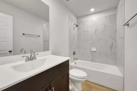 Bath - 6517 Adderly Rd, Pilot Point, TX 76258 photo 1 of 1