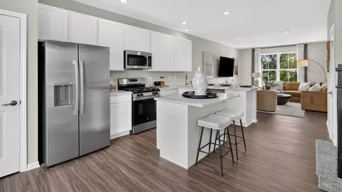 Kitchen - 15022 S Mccarthy Cir, Plainfield, IL 60544 photo 1 of 5