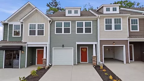 5 Starks Cir, Simpsonville, SC 29680
