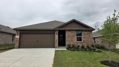 1910 Cherokee Ln, Cleburne, TX 76033