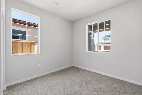 Bedroom - 324 Shaker Dr, Vacaville, CA 95687 photo 1 of 4