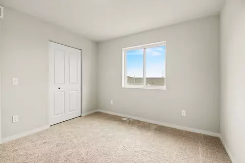 Bedroom - Wallace Lane, Coldwater, MI 49036 photo 3 of 12
