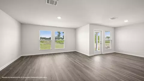 Living - 12581 Foxglove Ave, Walker, LA 70785 photo 1 of 1