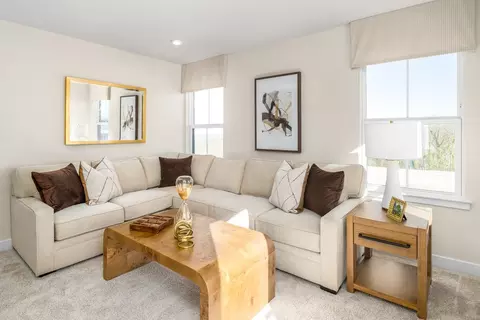 Living - 2133 Summit Way SE, Washington, DC 20020 photo 3 of 6