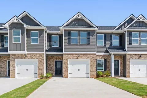 8334 Columbia Ct, Palmetto, GA 30268