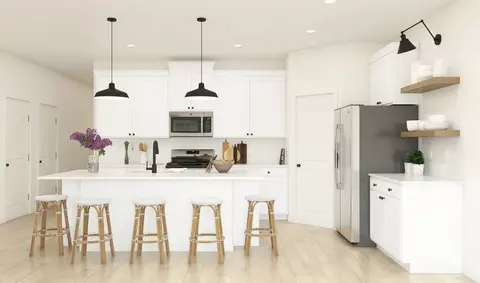 932 Creekside Ln, Bowling Green, OH 43402