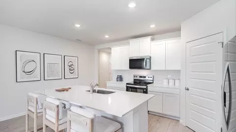 Kitchen - 1422 NE 8th St, Okeechobee, FL 34972 photo 1 of 3