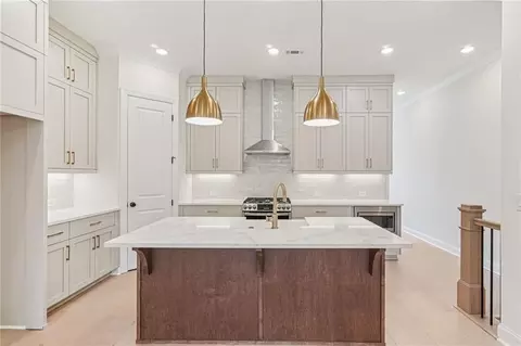 1006 Crown Oak Street 38, Johns Creek, GA 30022