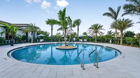 9250 SW Visconti Way, Port Saint Lucie, FL 34987