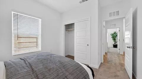 Bedroom - N Crawford Ave. & El Monte, Dinuba, CA 93618 photo 3 of 4