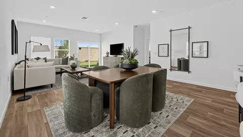 Dining - 1703 Edward Pl, Dinuba, CA 93618 photo 1 of 2