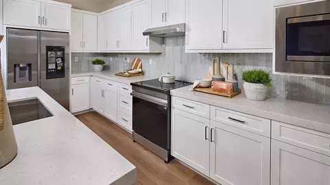 Kitchen - 5548 Dora Way, Oceanside, CA 92057 photo 3 of 4