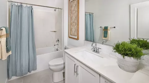 Bath - 5548 Dora Way, Oceanside, CA 92057 photo 3 of 6