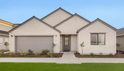 Exterior - 1230 Bishop Dr, Tulare, CA 93274 photo 2 of 6