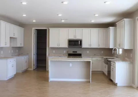 14691 E 42nd St, Yuma, AZ 85367 photo 3