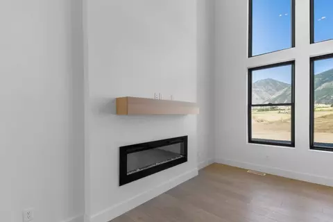 Living - 600 S 250 E, Hyde Park, UT 84318 photo 13 of 14