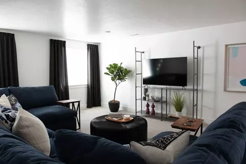 Living - 600 S 250 E, Hyde Park, UT 84318 photo 9 of 14