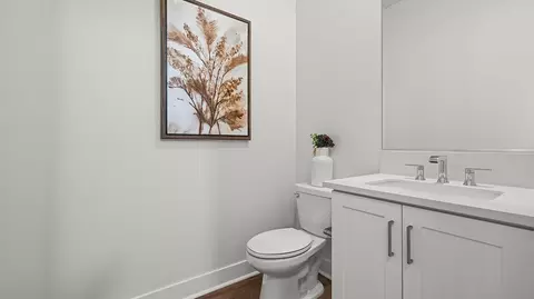 Bath - 728 Ledgestone Dr, Santa Paula, CA 93060 photo 4 of 7