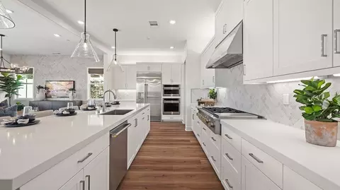 Kitchen - 728 Ledgestone Dr, Santa Paula, CA 93060 photo 2 of 6