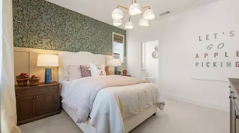 Bedroom - 728 Ledgestone Dr, Santa Paula, CA 93060 photo 4 of 6