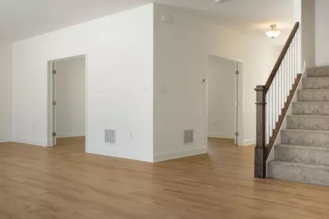 Living - 333 Amber Dr, Lititz, PA 17543 photo 2 of 5