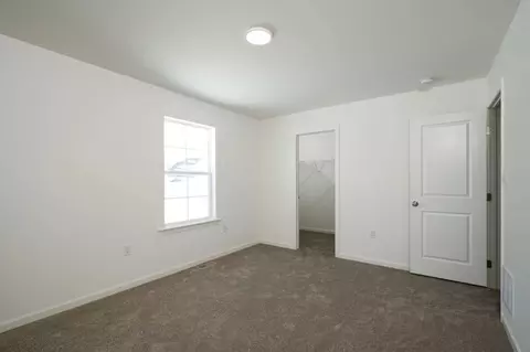 Bedroom - 333 Amber Dr, Lititz, PA 17543 photo 2 of 3