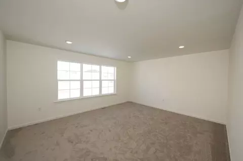 Living - 333 Amber Dr, Lititz, PA 17543 photo 5 of 5